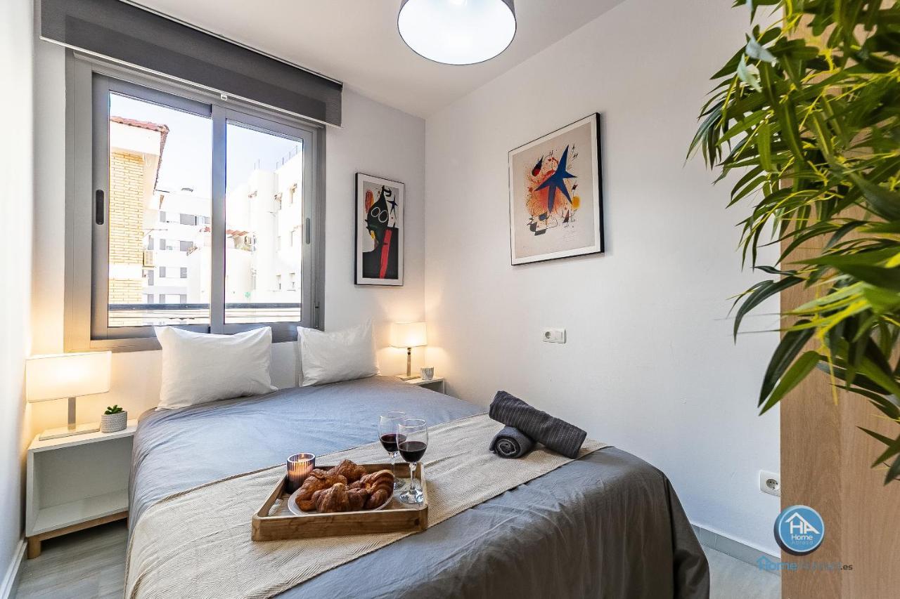 Premium Penthouse With Roof Terrace And Parking In Carlos Haya Malaga Exterior photo